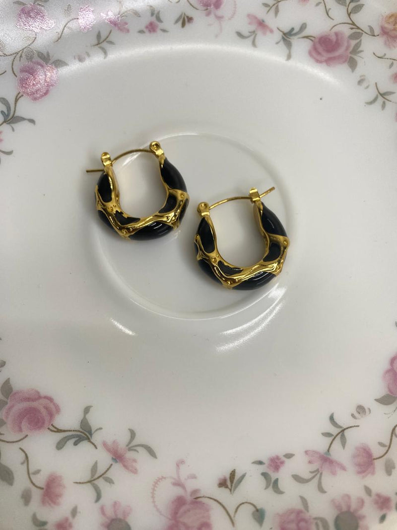 Black Twist Hoops